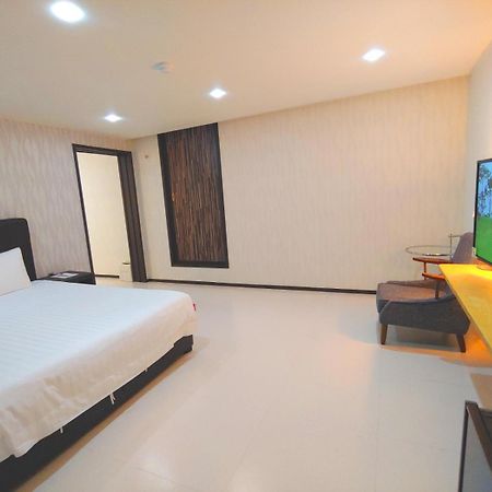 Hotel Rhangju Seogwipo Bagian luar foto