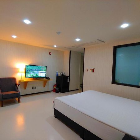 Hotel Rhangju Seogwipo Bagian luar foto