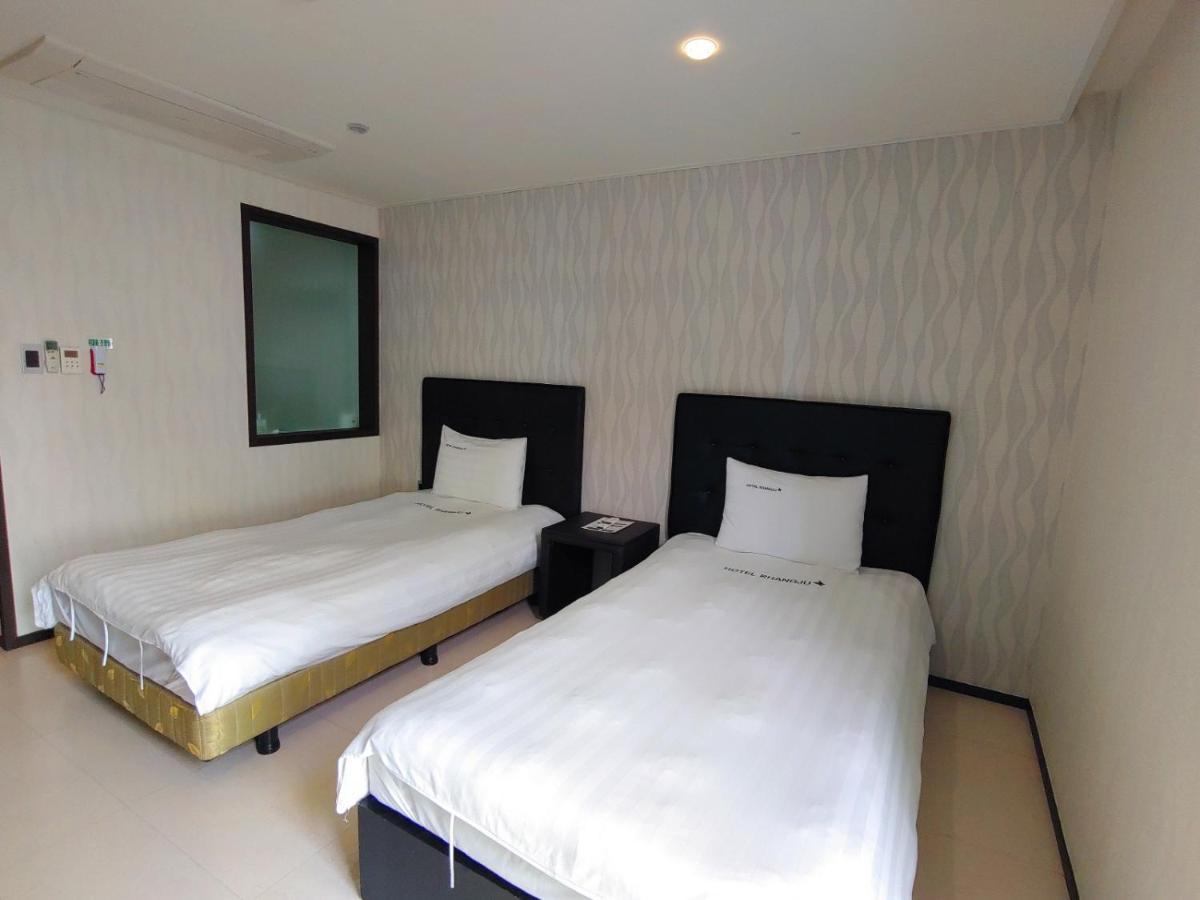 Hotel Rhangju Seogwipo Bagian luar foto