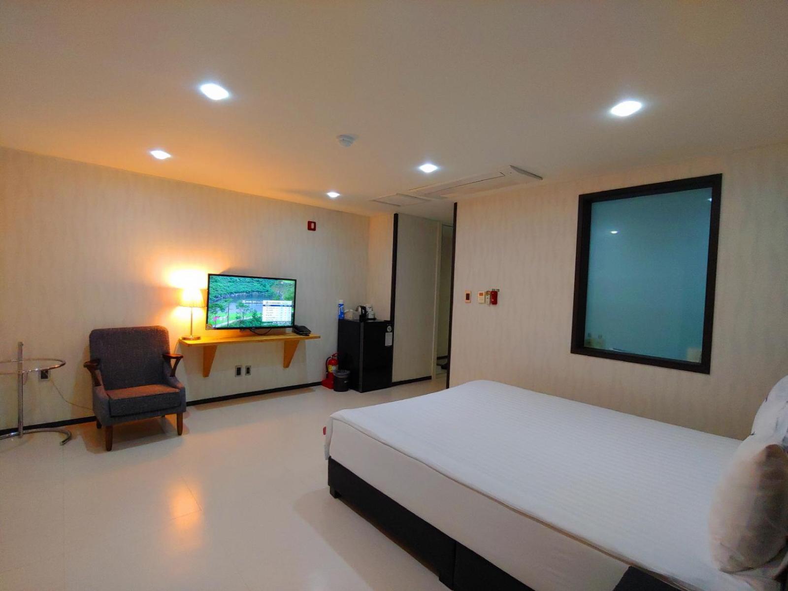 Hotel Rhangju Seogwipo Bagian luar foto
